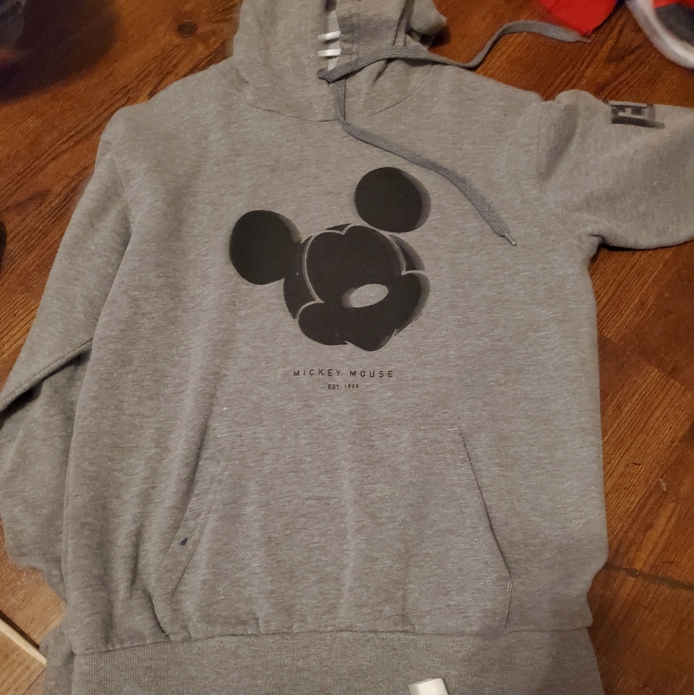 Mackey mouse sweater